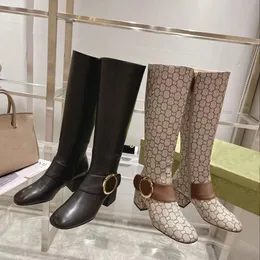 Luxurys Designer marka ayak bileği botları diz üstü bot metal toka trim düşük topuk sıcak diz uyluk yüksek botları klasik zip kışlık şövalye patik anti slip