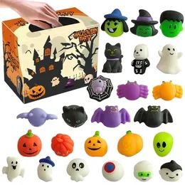 ألعاب الهالوين 24pcs ميني اسفنجي موتشي سحق Kawaii Zombie Ghost نمط الإجهاد الضغط على الأطفال هدايا 220924