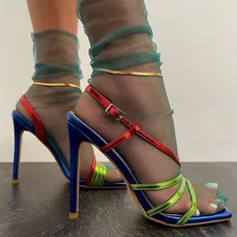 샌들 드롭쉽 햇볕이 잘 드는 35-42 크기 2022 섹시한 얇은 벨트 간단한 힐 컬러 매칭 여자 신발 여성