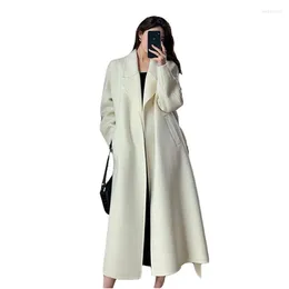 Trench da donna Autunno inverno donne cappotto di lana 2022 Temperamento bianco addensato moda di moda di medie dimensioni f531