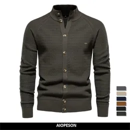 Maglioni da uomo AIOPESON Cardigan da uomo lavorato a maglia in cotone Maglione con collo a lupetto con bottoni di alta qualità per uomo Cardigan da uomo di moda invernale 220928