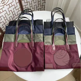 Bolso de compras para mujeres Lienzo de lienzo de nylon lino grande bolsas de playa diseñador de lujo viajero de carpas de hombro carteras de hombro