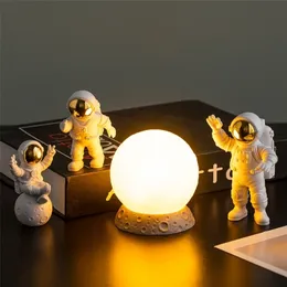 Dekorativa föremål Figurer 3PC Hemdekoration Kawaii Rumdekor Astronauta Office Desk Tillbehör Astronaut Bookhelf Statuette Kids Decor Ornament 220928