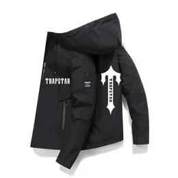 جاكيتات للرجال Trapstar Clothing في الهواء الطلق سترة المشي لمسافات طويلة في الخريف والشتاء الجديد هوديي هوديي وينيدبريكر المغامرة سترة T220926