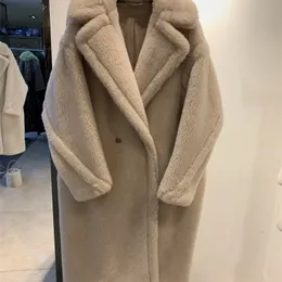 Futro dla kobiet Faux Menina Bonita Reail Long Płaszcz Kurtka Zimowa Kobiet 100% wool tkana tkanina gruba ciepła luźna odzież wierzchnia nadmierna odzież uliczna Teddy 220928