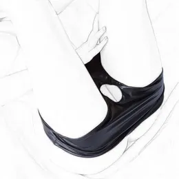 Beauty-Artikel camaTech Leder-Latex-Slip mit offenem Schritt und Riemen für weibliche Masturbation, hohle Unterwäsche, Slips, elastischer Keuschheitsgürtel ohne Schritt