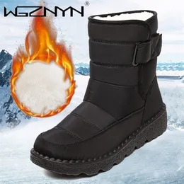 Boots Wgznyn Winter Women Водонепроницаемая снежная платформа Держите теплую лодыжку с толстыми меховыми каблуками Botas Mujer 3643 220928