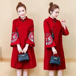 Etniska kl￤der Autumn Winter Women Coat Embroidery Cheongsam Retro Chinese Dress Mandarin Collar Year kl￤der Eleganta kl￤nningar Big Size XL-5XL