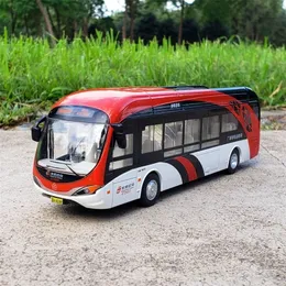 Diecast Modellbil Elektrisk Turistleksak Trafik Buss Legering Bil Simulering Metall Stad Med Ljud och Ljus Barnpresent 220930