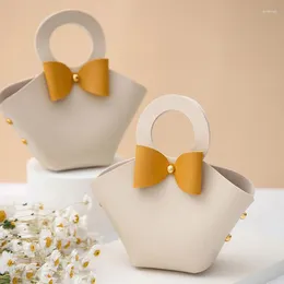 Embrulho de presente 1pc Bolsa de couro de cozinha de chocolate DRAGEE CABELA DE CASAMENTO COM PAPAS DE CEDIMENTO DE CORAÇÃO SACOS PORTÁVEIS DE BEBES