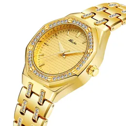 ساعة Wristwatches الساعات للنساء الفاخرة الذهبية الماس للماء الكوارتز يشاهد كلاسيكيات كلاسيكية بسيطة كبيرة للسيدات المعصم الإبداعي