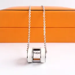 Diseñador Clásico de lujo H Collares pendientes Señoras Collar de letras de plata Diseño de lujo Joyería Colorfast Hipoalergénico