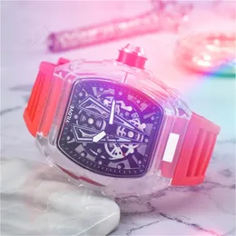 Mission Runway 43mm Mens Watch Quartz مستوردة على مدار الساعة مقاومًا للماء ، فقد تم تصميم حزام مطاطي أسود من الساعات الرياضية ذات الطبقات الرياضية المضيئة