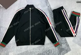 22SS Herrkvinnor Designers Set Tracksuits Letter Paris Stripe Zipper Streetwear Windbreaker Running Tracksuit Men Designer Black M-3XL