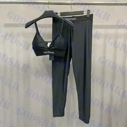 Сексуальный бюстгальтер с v-образным вырезом и брюками, комплект купальников с буквенным логотипом, женская одежда для йоги, брендовый черный женский спортивный костюм