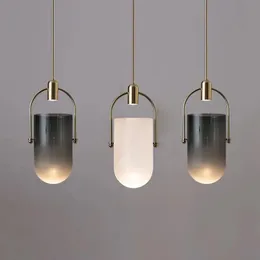 Lâmpadas pendentes Modern Small Chandelier Nordic Luxury Bedside Glass Restaurant simples suspensão leve Mini ChandelierPenda