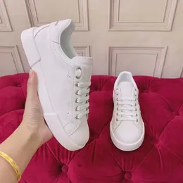 2022THE NEW Fashion Women Shoes Men's Leather Lace Up Platform Oversized Sole Sneakers White Black Casual hcuhyy00001