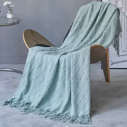 Modern minimalist ins style plain color diamond-shaped knitted blanket model room bed end with blankets