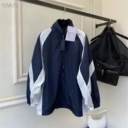 Windbreaker feminino Novo casaco solto de casaco solto de moda de moda fria para a pele legal para senhora