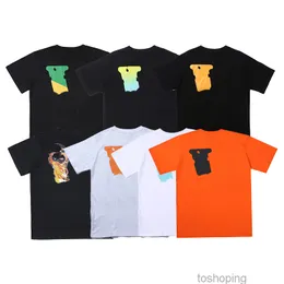 남성 디자이너 T 셔츠 여름 느슨한 Tshirts 큰 V 고품질 2022 티 패션 맨 캐주얼 셔츠 의류 거리 반바지 슬리브 옷 2