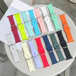 Link Chained Style Silicone Watchband Straps Band Smart Wearable Accessories for Apple Watch Series 3 4 5 6 7 SE iWatch 38 40 41 42 44 45mm