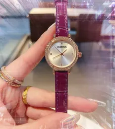 Знаменитые роскошные маленькие дифтаные бриллианты кольцо женские часы 24 -мм высококачественные высококачественные жители фиолетовый красно -зеленый