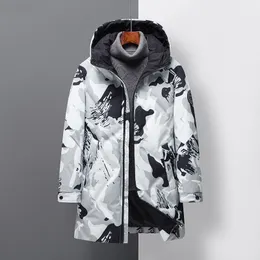 Jaquetas de inverno masculinas mant￪m quente 90 jaqueta de ganso dos homens com capuz Camuflagem ￠ prova de vento longa casaca de baixo para baixo Parkas 220830