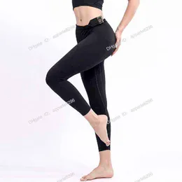 ROPA de Mujer Womens Leggings مصمم ملابس المصمم Tracksuit Girls Joggers يركضون عارية السراويل اليوغا الرياضة اليوغا ملابس HIP LIFTV332