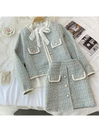 Tv￥delad kl￤nning tweed kort cardigan jacka oregelbunden kjol vit longsleeved laceup skjorta Threepiece kostym Women's Spring British Style 220827