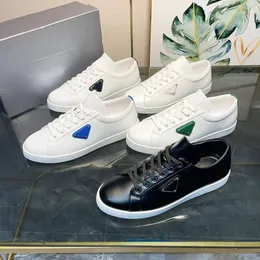 Designer merk casual schoenen hoogwaardige metalen driehoek standaard low-top lederen heren- en damessport witte schoenen