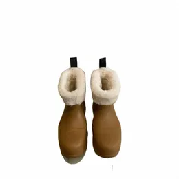 Botas femininas de inverno Chelsea curta bota de chuva alta saltos altos sand￡lias planas designer de luxo rois martin nylon roma