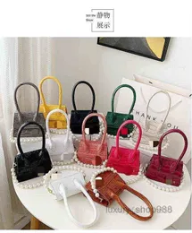 Shopping Clutch Designer Cro Body Small Bag Kvinnors mode Kvinnspåse liten färsk meenger liten fyrkantig väska koreansk en axel