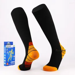 Женщины носки Ишэн поддерживают ногу голени для варикозного варикозного сжатия с компрессионной пленкой мужчины