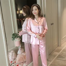 Kadın Uyku Salonu Kadın İpek Pijamaları Bahar İnce Uzun Kollu Pantolon İki Parçalı Kart Gevşek Loungewear Bayanlar Seksi Lüks Kawaii Pijama 220827