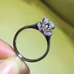 Bröllopsringar 925 Sterling Silver 1CT 2CT 3CT rundklipp Crown Diamond Purple Jewelry Ring Wedding Party Anniversary Ring 220829