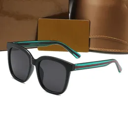occhiali da sole firmati da uomo Occhiali da sole stile europeo per donna e uomo con occhiali da sole antiriflesso e protezione UV400 testa con montatura piccola Spettacolo moda spiaggia