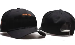 2023 American Basketball nyk Snapback Hats 32 Team Luxury Designer ricamo Casquette Sports Hat Strapback Snap Back Cap regolabile A1