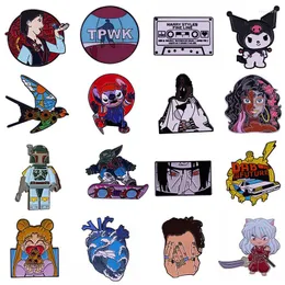 Broches garotas lindas garotas duras pinos de anime tv homens homens lapela badges backpack colar jóias de jóias para crianças amiga