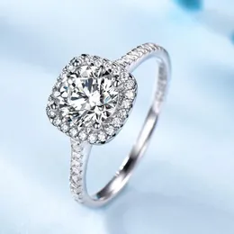Pierścienie klastra Umcho Silver 925 Biżuteria luksusowy okrągły sześcien cyrkon dla kobiet prędkość zaręczynowa prezent na przyjęcie weselne Fine