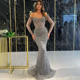 Silver Mermaid Evening Dresses Long Sleeves Sweetheart Lace Satin Floor Length Sparkling Beaded Appliques Sequins Celebrity Hollow Plus Size Party Prom Dress