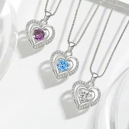 قلادة قلادة 2022 على الطراز الكوري قلادة القلب قلادة مزدوجة للنساء تصميم الإحساس بيانًا هدية المجوهرات