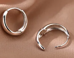 Brincos de moda de garanhão anel de orelha de estilo frio Novos brincos modernos para acessórios femininos de verão