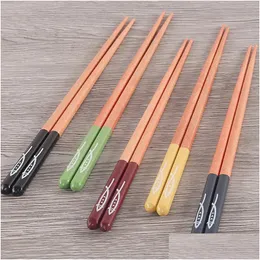 Chopsticks Nya japanska träpinnar Ställ in 5 par spetsiga som vanligen används i hemanvändning och en låda 23 cm middag 99 J2 Drop Dhgarden Dhuwq