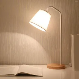 Lampy stołowe w stylu Nordic Light USB Studiowanie LED Statek Statek Nocna stolik nocny do odczytu w łóżku zagłówki
