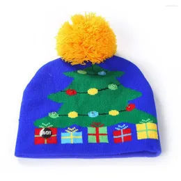 Bollkåpor Tillbehör för män Förälder-barn Färgglada god jul Led Light-up Knit Hat Hairball Dinosaur Baseball Cap Vuxen