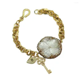 Strand guaiguai gioielli conchiglia naturale fiore dorato macarsite pavimentazione cz ciondoli oro braccialetto fatto a mano per donne regali