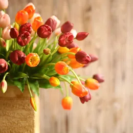 Dekorative Blumen, 5 Bündel, fünfköpfige Tulpen, fühlen sich feuchtigkeitsspendend an, nordische Innendekoration, künstliche Blumen, Heimtextilien