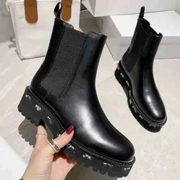 2022 Designer Balencaigaity Boots Shoes Nude Black Pointed Toe Mid Heel Long Short Boots Shoes anl