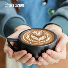 Tassen Professionelles Espresso-Latte-Kaffeetassen-Set Pop-Art-Keramikbecher mit Untertassen Home-Office-Teetassen Schickes Café-Bar-Zubehör 221202