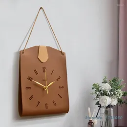 벽 시계 빈티지 PU 가죽 시계 가방 가방 모양의 창조적 인 현대 미술 교수형 장식 거실 침실 음소거 레트로